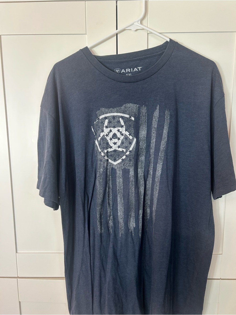 Ariat Men’s Navy Short-Sleeve Graphic Tee